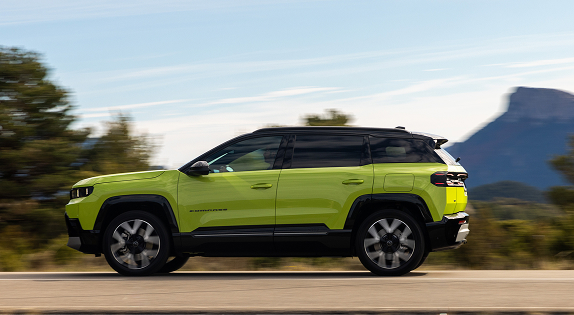 Jeep® promuove la responsabilità ambientale e l’economia circolare