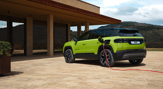 Stazione di ricarica per veicoli elettrici ibridi plug-in Jeep 4xe